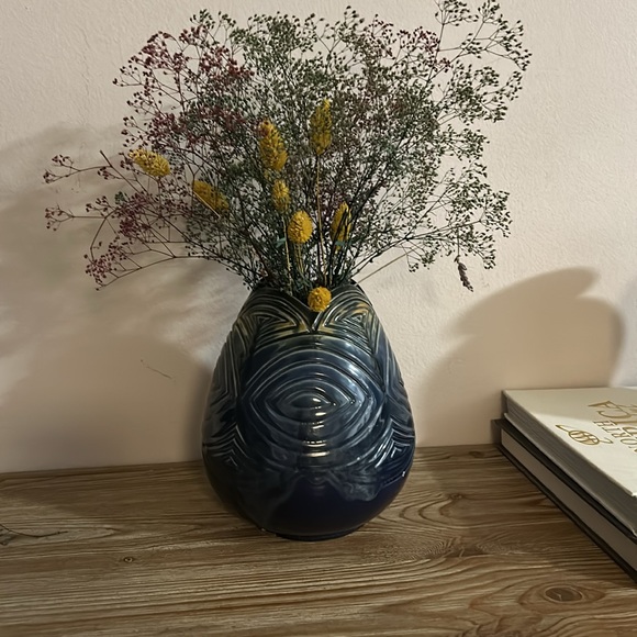 Cera Cuba Porcelain or ceramic Vase 7.5” high - Picture 3 of 17